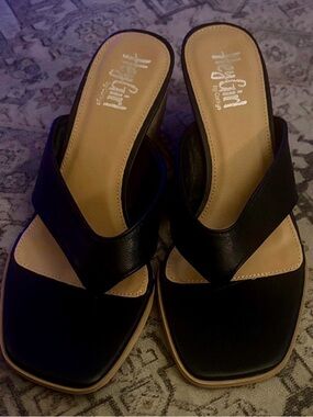 Black Women's Sandals